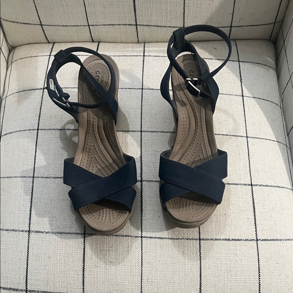 CROCS Navy Wedge Sandals